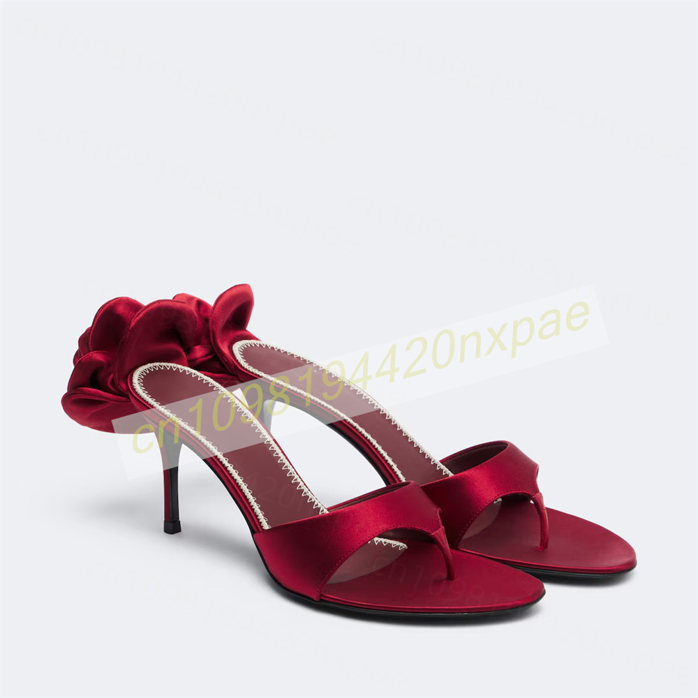 Women'S Formal Wear For Wedding - صنادل نسائية حمراء من الساتان بتصميم