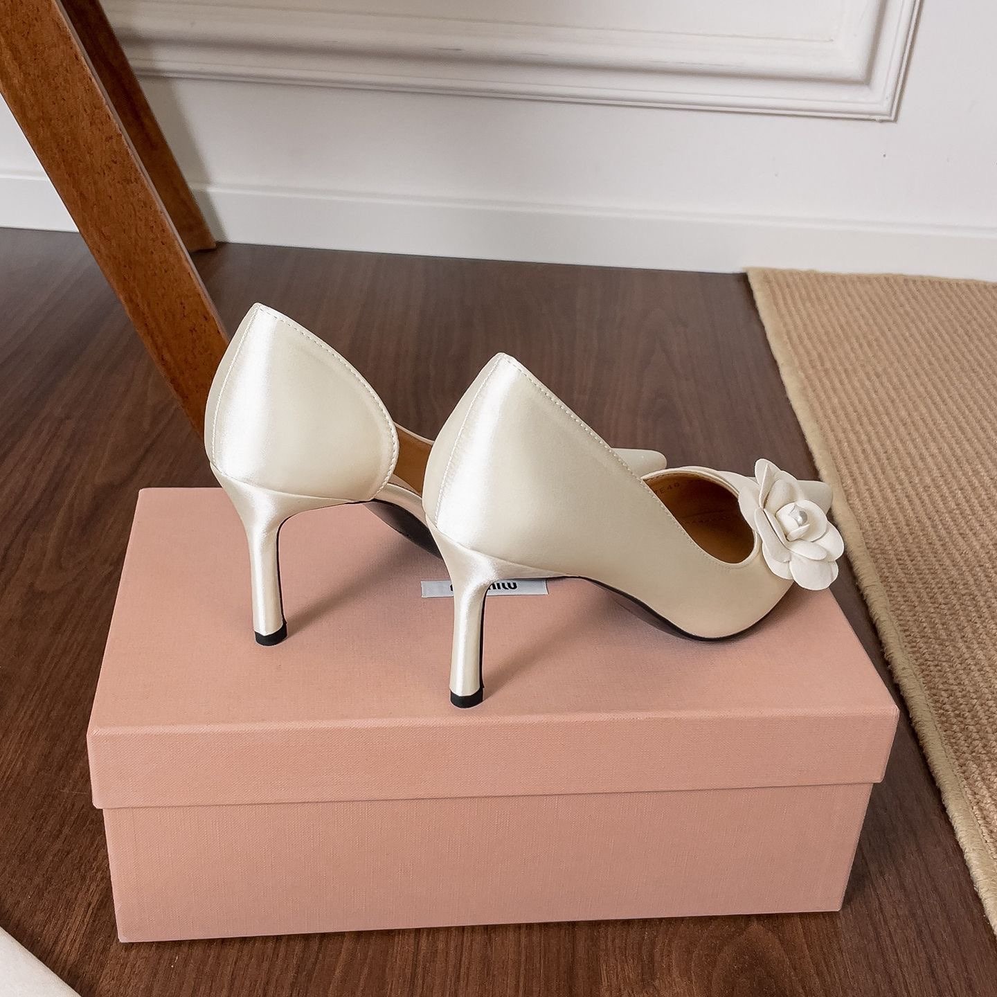 أحذية نسائية بكعب عالٍ مدبب من - مراجعة Women Formal Wear Footwear وسعره