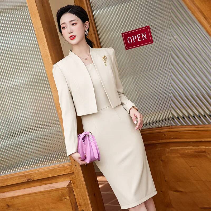 بدلات عمل نسائية مع طقم مكون م - مراجعة Women Formal Wear Stitching وسعره